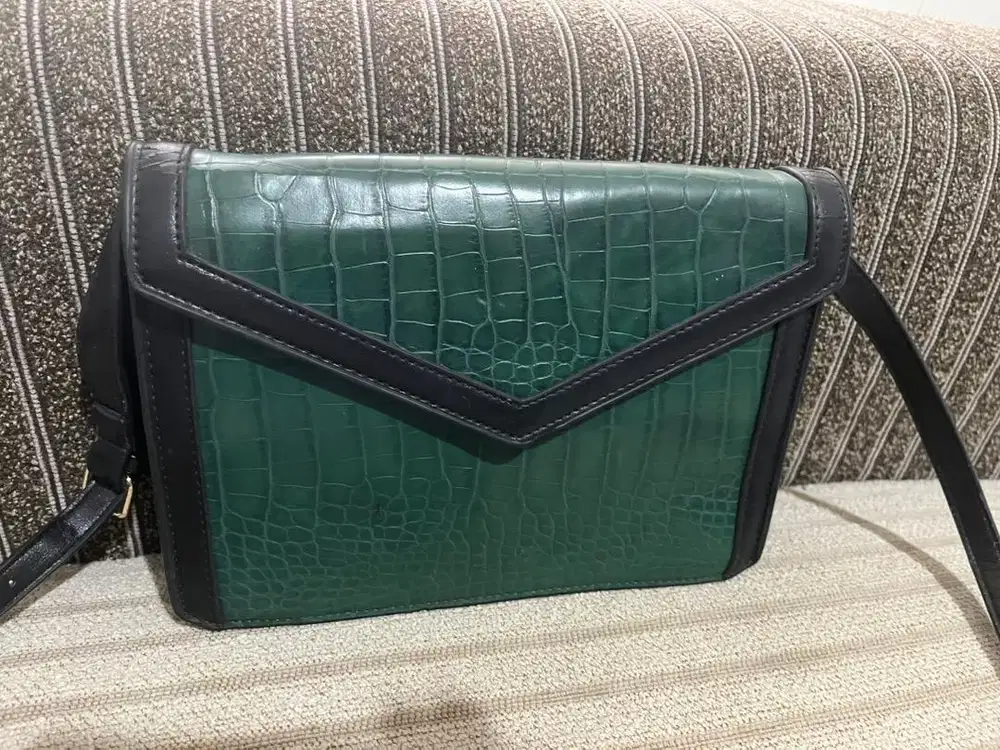 Di jual sling bag fashion warna hijau