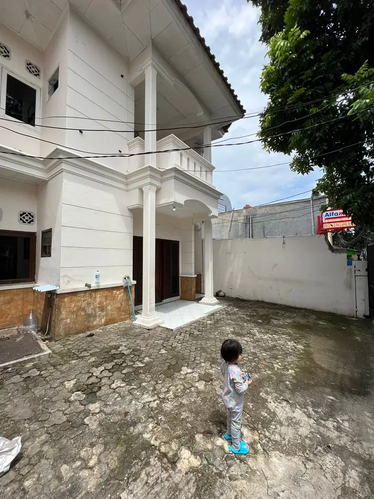 Rumah sewa Pancoran dekat  RS Brawijaya Jakarta selatan