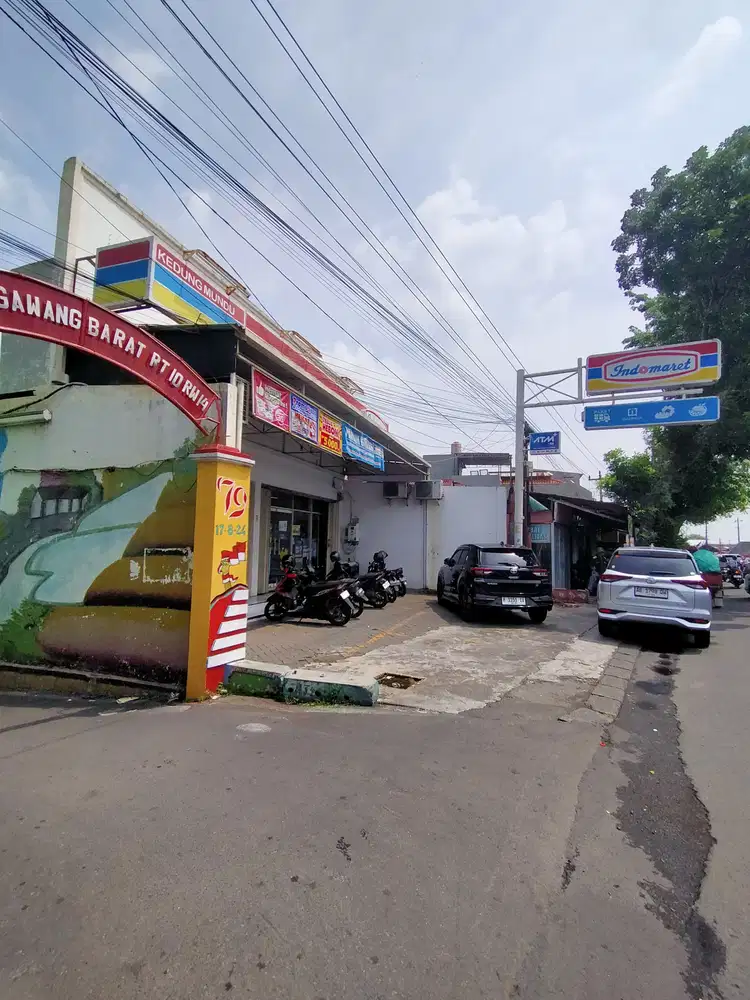 Ruko Hook Siap Huni di jl Kedung Mundu Raya Semarang