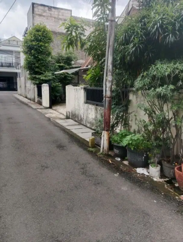 Rumah hitung tanah di Tebet Barat, bisa bangun 2 rumah baru