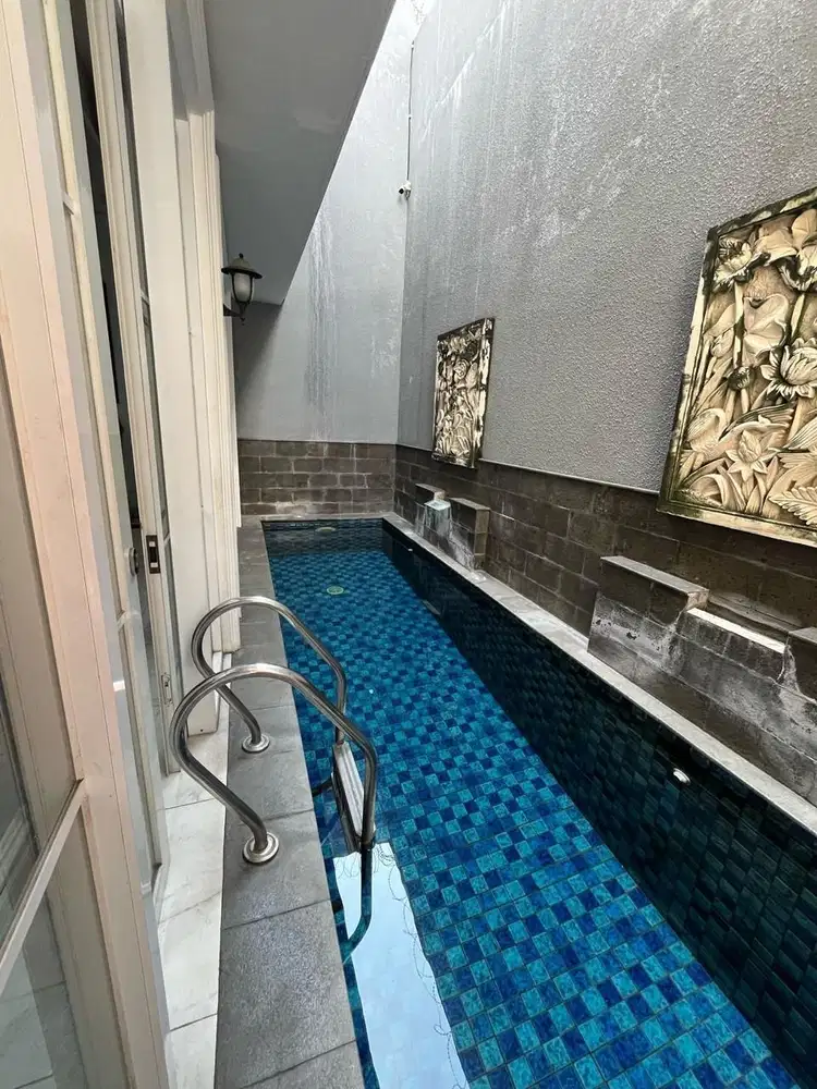 Dijual rumah baru 2 tahun, lokasi Kebayoran Baru dekat dengan Blok M