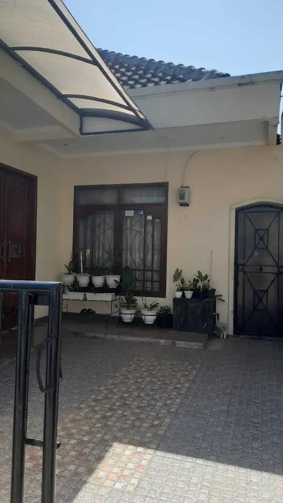 Rumah Murah Siap Huni Luas besar SHM di Area Logam Margacinta Buah Batu