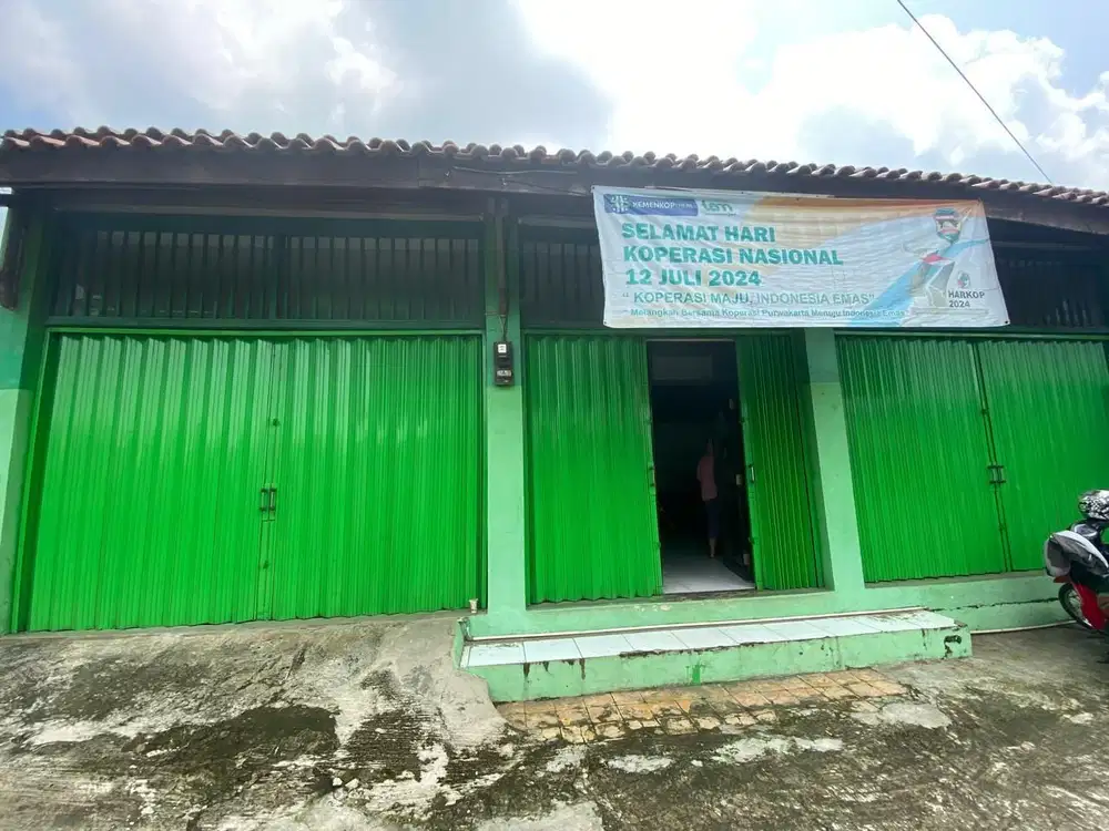Jual Ruko Pinggir Jalan Passive Income disewa koperasi Lt 405 m2