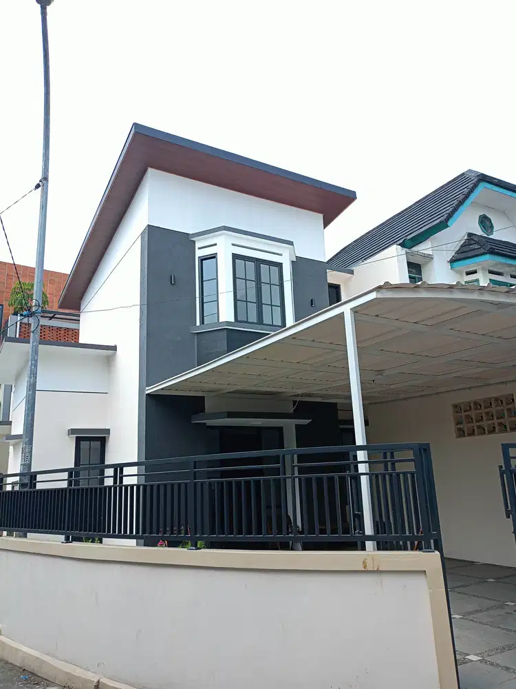 Rumah Baru 2 lantai area Logam Margacinta Buah batu SHM