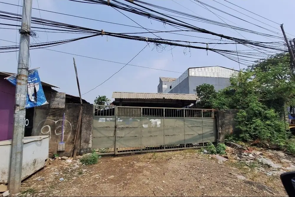 Tanah Benda di Jalan Husein Sastranegara  sangat dekat Airport Soetta