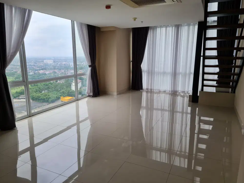 UResidence Tower Bizloft/Tower5 disewakan murah Lippo  karawaci