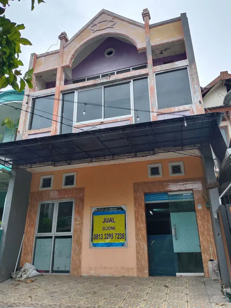 Rumah usaha 3 lantai di perumahan gunung sari indah Surabaya, murah