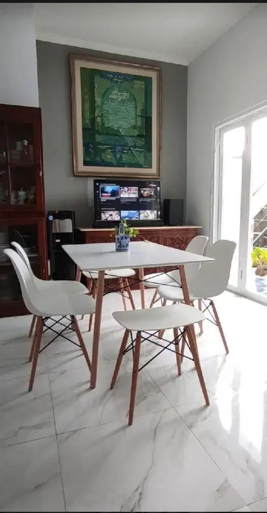 Rumah 128m Furnished di Karang Tengah, Lebakbulus Jakarta Selatan