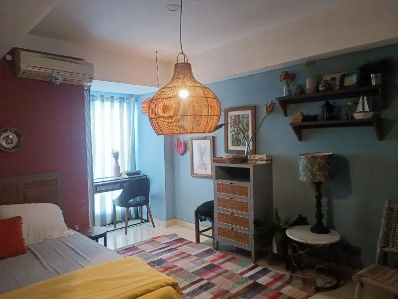 Apartment Louis Kiene Warhol Posisi Hook Interior Bergaya Vintage