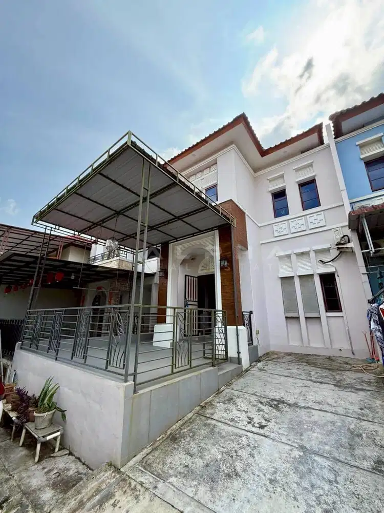 Disewakan Rumah 2 Lantai di San Dona Millazo III, Baloi