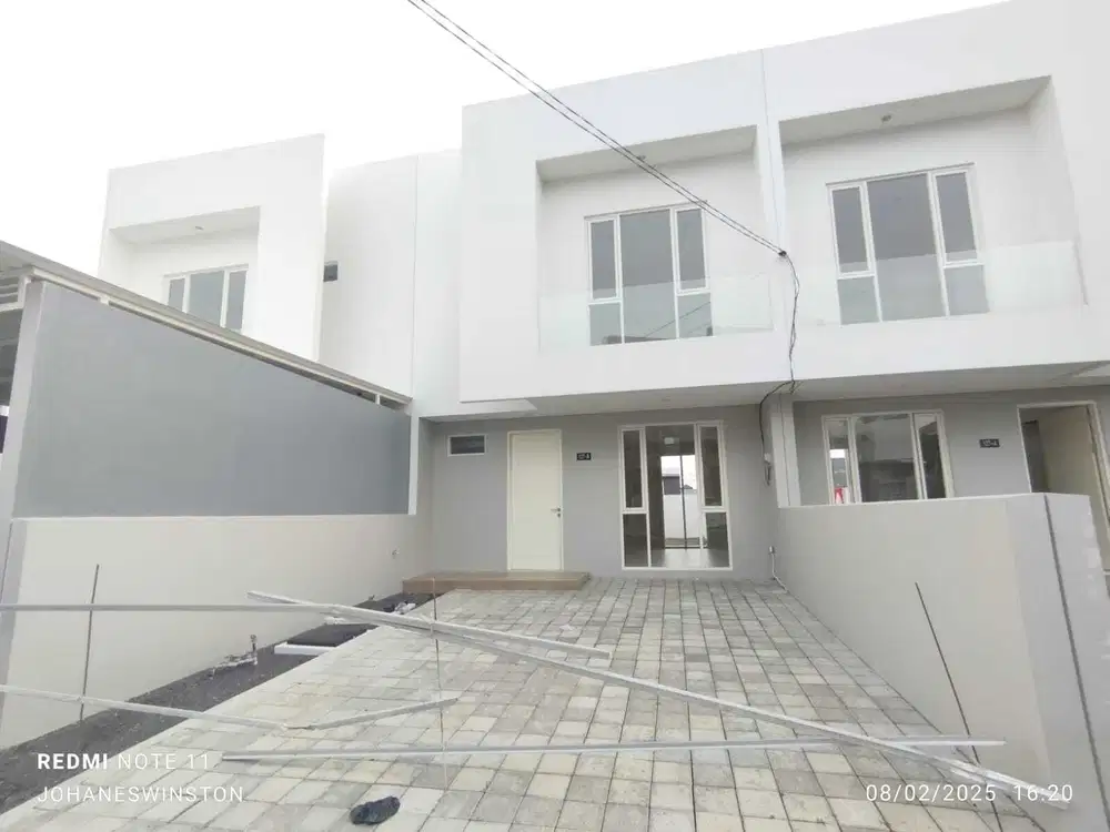 Disewakan Rumah  Rumah Baru Dian istana Cluster GGG
