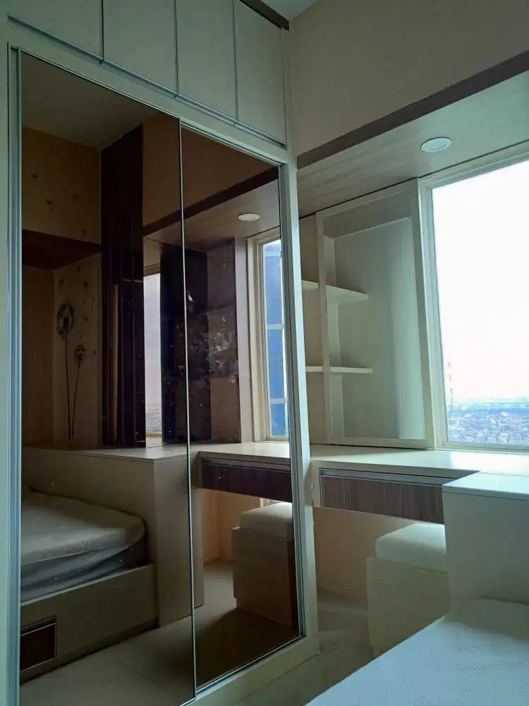 Disewakan Apt Tanglin 2 BR Corner