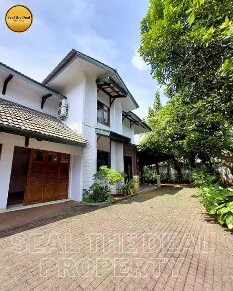 Dijual Cepat Rumah Luas Di Area Kemang Jakarta Selatan STDN0164