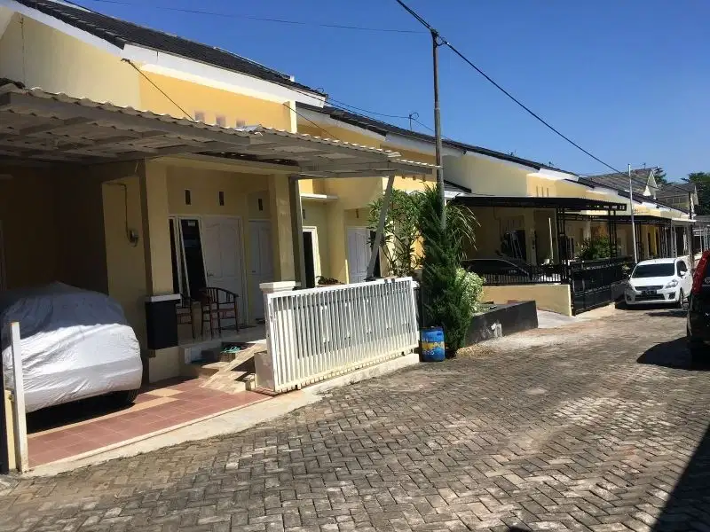 Rumah jual cantik minimalis di Tembalang