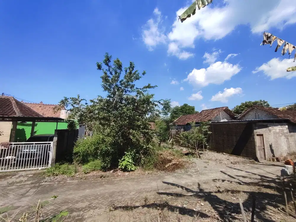 Dijual Tanah 1 km-an Utara Stadion Maguwoharjo Sleman