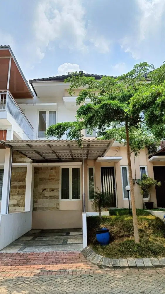 Rumah kalindra dkt riverside,graha kencana,araya exit tol singosari
