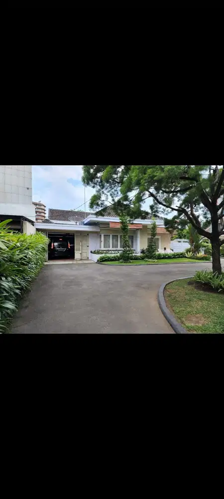 Di jual rumah di tengah kota medan