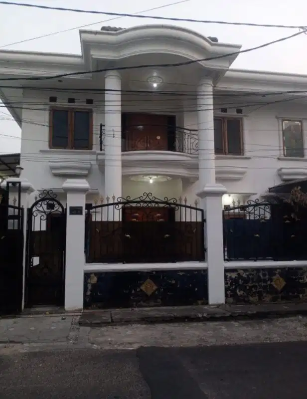 Harga Miring, Rumah dijual di Tebet Timur, Jalan lebar