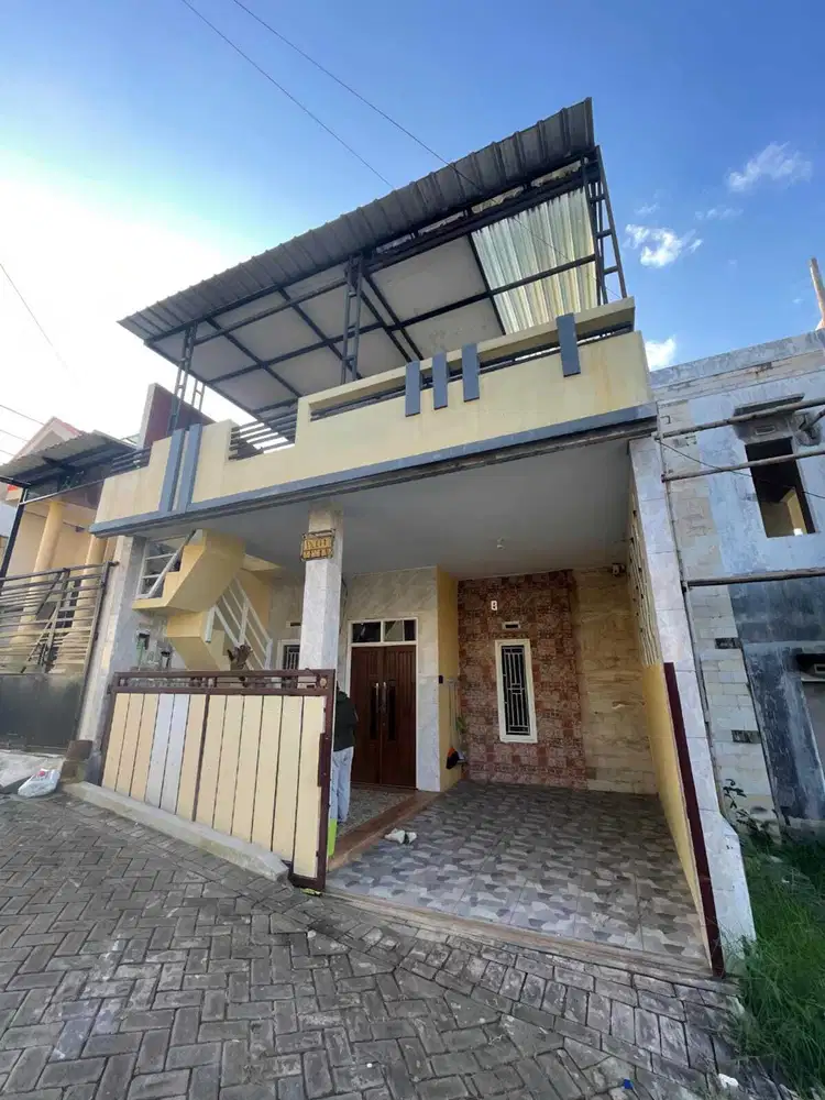 VILLA MURAH KOTA BATU 2 LANTAI DEKAT BNS