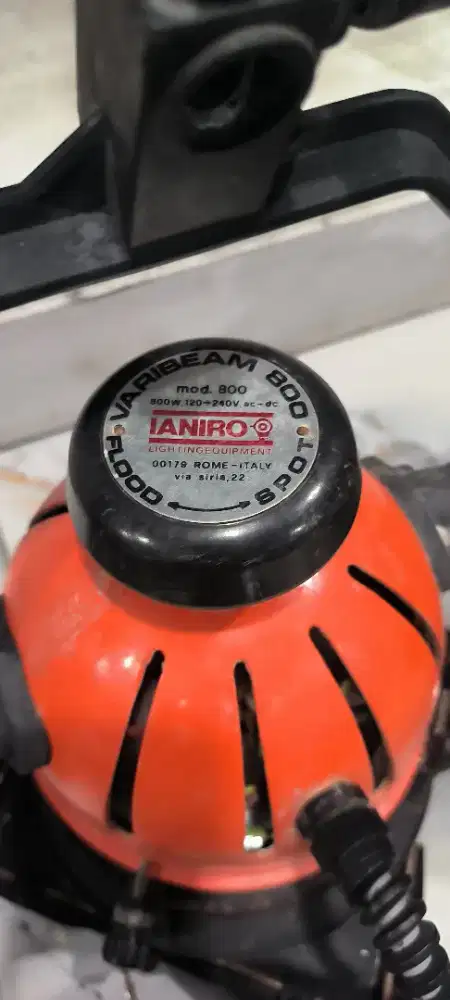 Lampu ianiro made in italy ada 4 , harga 2jt semua