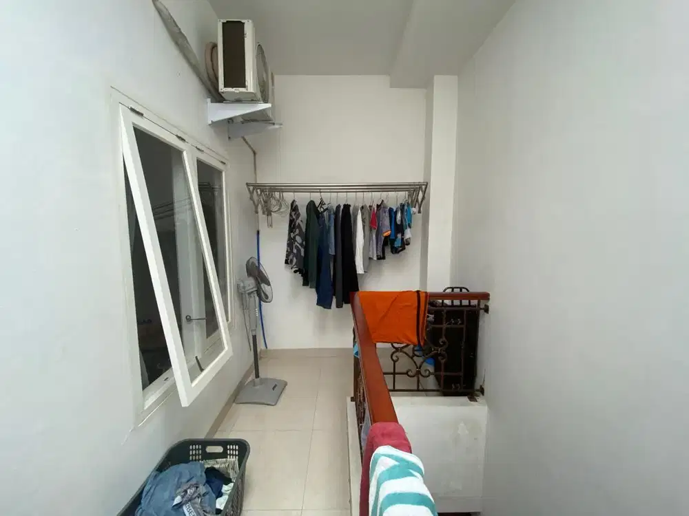 Jual Rumah Tingkat Jl. Veteran Purwakarta