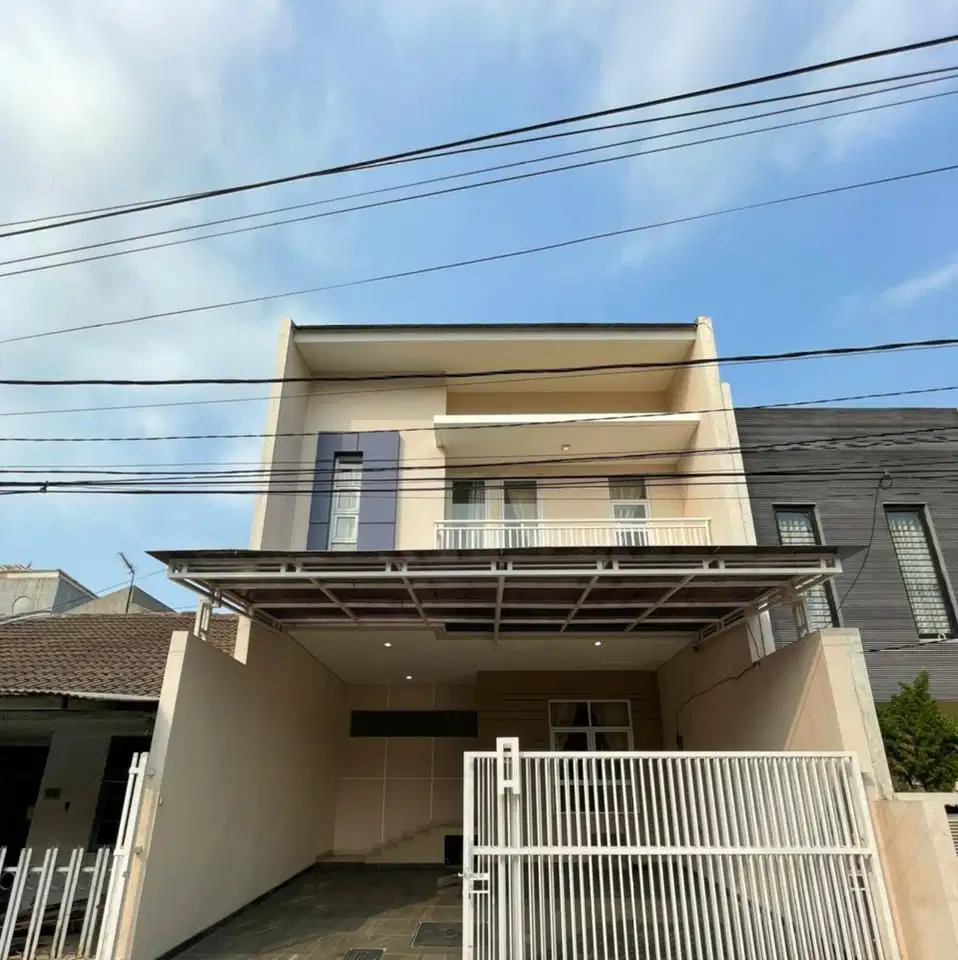 Disewakan Rumah 2 Lantai Sunter Bebas Banjir Siap HUNI