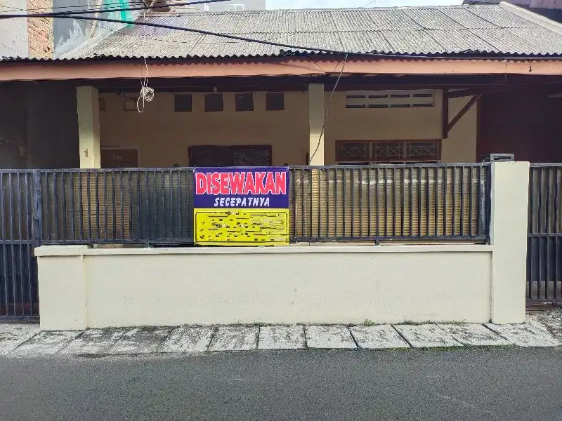 Rumah Ditebet Akses Jalan 2 Mobil, Sangat Strategis Dan Luas