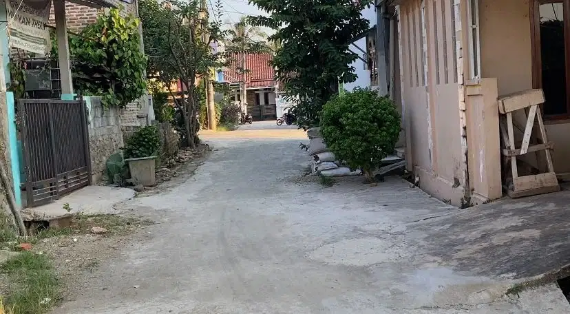 Tanah Kavling di Perumahan Gang Keramik 165 m2 bisa beli separo