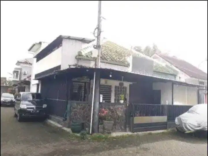 RUMAH SIAP HUNI DEKAT SEKOLAH WAIN KOTA MALANG