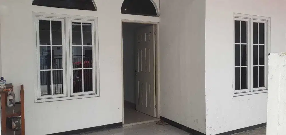 Dijual rumah 2 lantai siap huni di Perumnas Cijerah dekat ke mainroad
