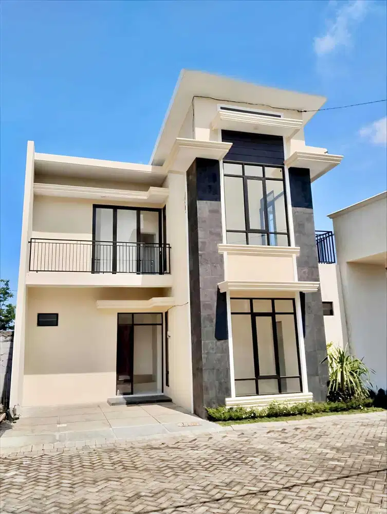 RUMAH MURAH SINGOSARI 2 LANTAI STRATEGIS