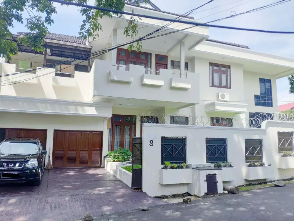 Rumah disewakan di Pejaten Bisa Untuk Kantor