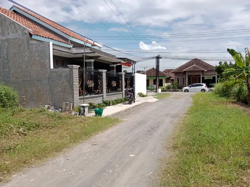 Tanah karanganyar 117m² muka 9,5m ,jln depan 6,5 utara Polsek Jaten :