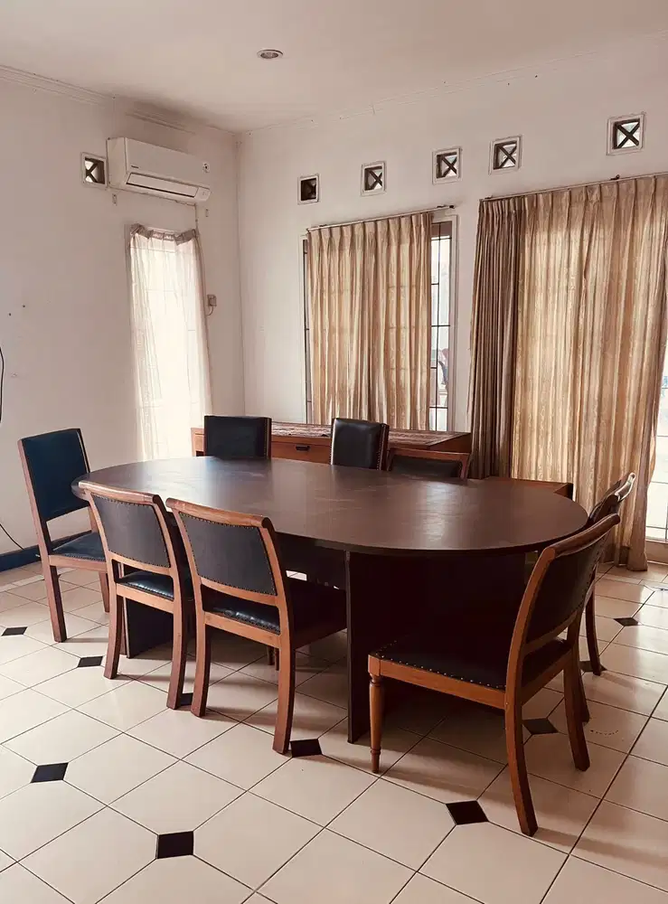 Rumah disewakan di Cipete