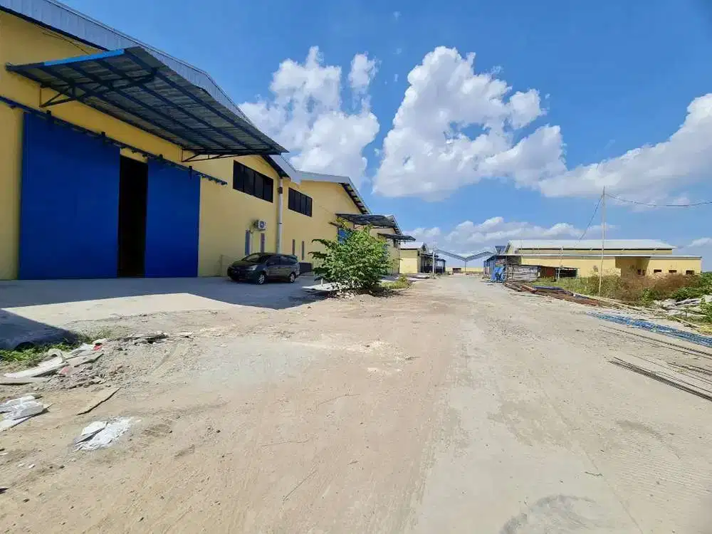 Dijual Gudang Baru loading dock harga terjangkau lokasi strategis SHM