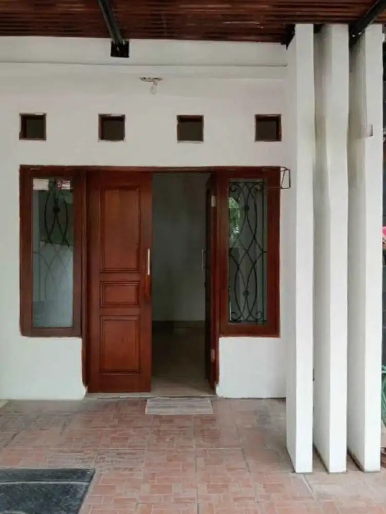 Jual Rumah second Terawat di area Baruk kendalsari, Surabaya