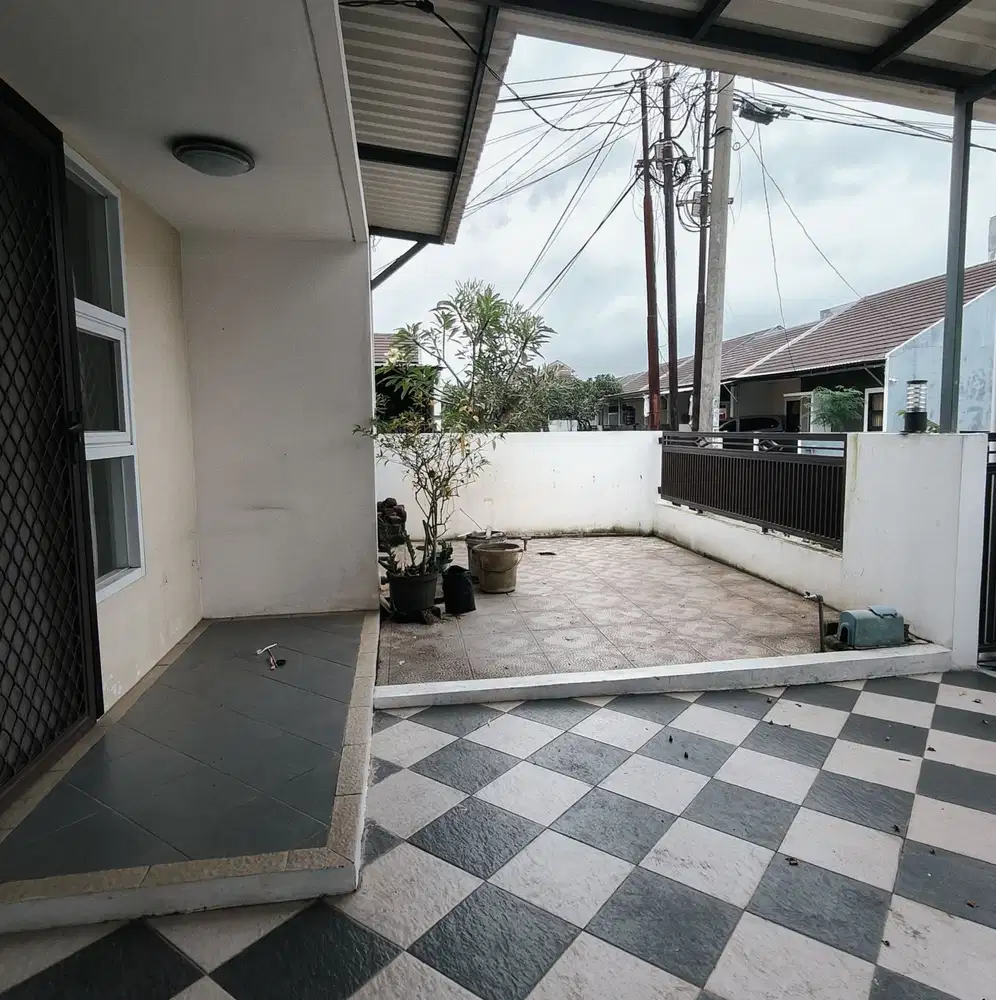 Rumah Sudah Renovasi Taman Kopo Katapang Dekat Tol Seroja