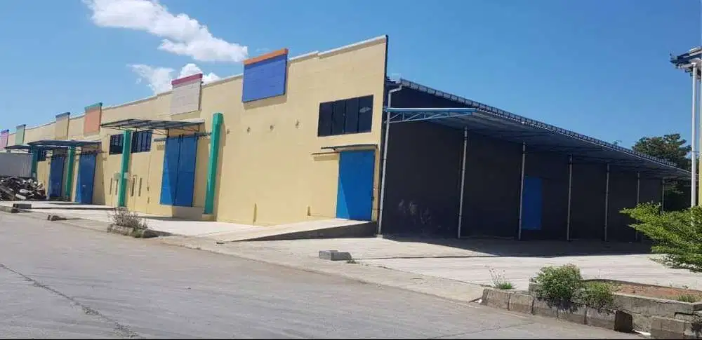 Gudang baru bersih aman Loading Dock tersedia Mess Karyawan Strategis