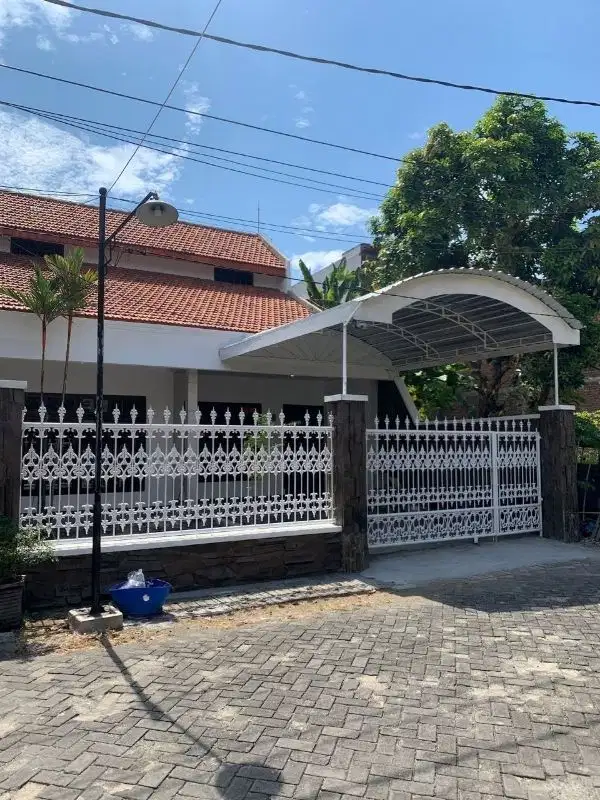 dijual rumah siap huni di Semampir tengah Surabaya