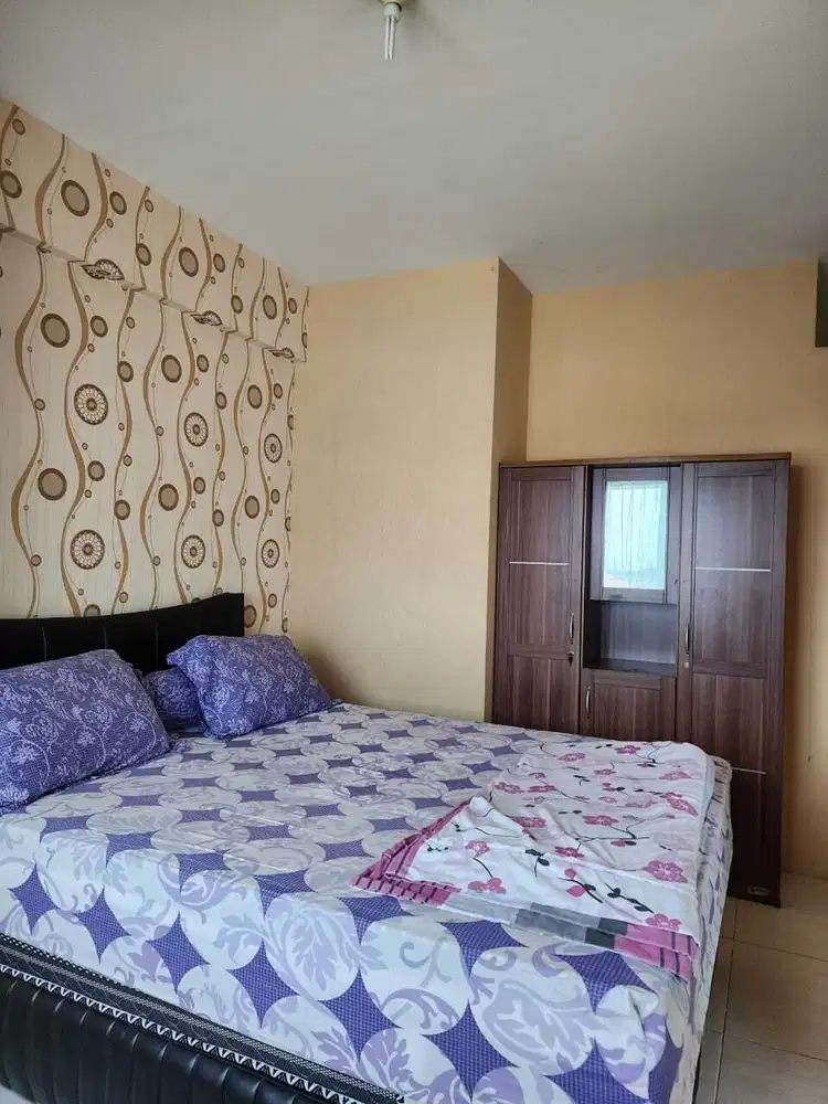 Puncak bukit golf lantai 2 furnish dekat pakuwon waterplace