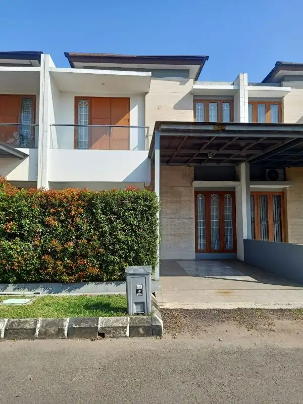 Rumah Minimalis 2 Lantai di Cluster Ekslusif Cherry Field Buah batu