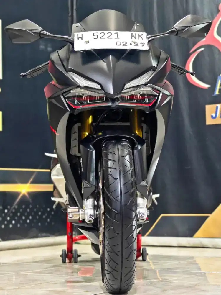 Honda CBR250RR ABS TH 2017 Odo 9rb matte black keren pol