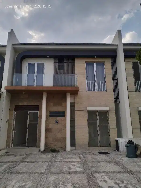 disewakan murah rumah 2 lantai wisteria Greenlandenganti