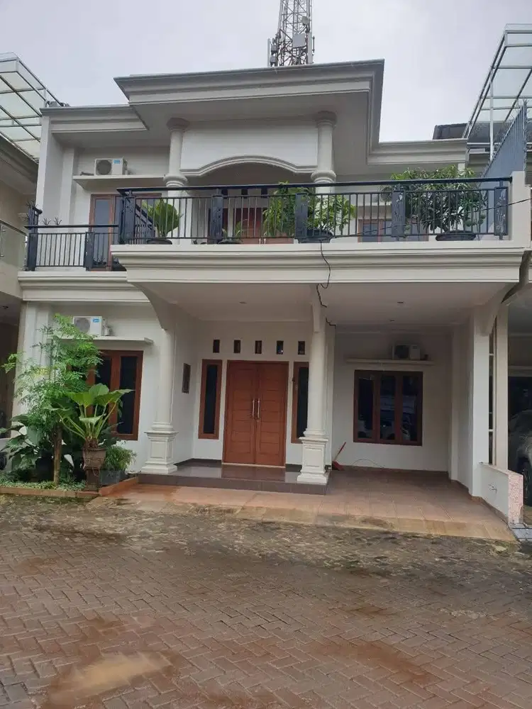 Disewakan Rumah 2 Lt FULL FURNISHED di Villa Durian, Banyumanik
