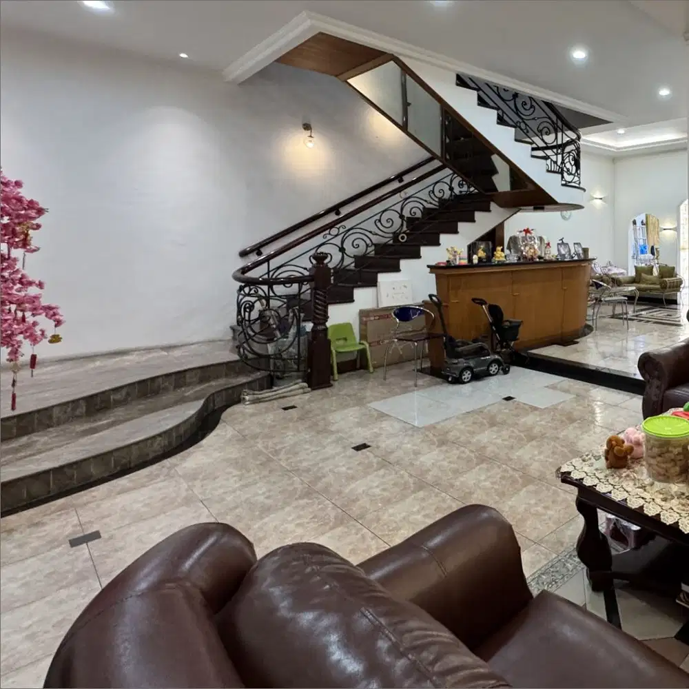 Dijual Villa Komplek Cemara Asri Tahap 2