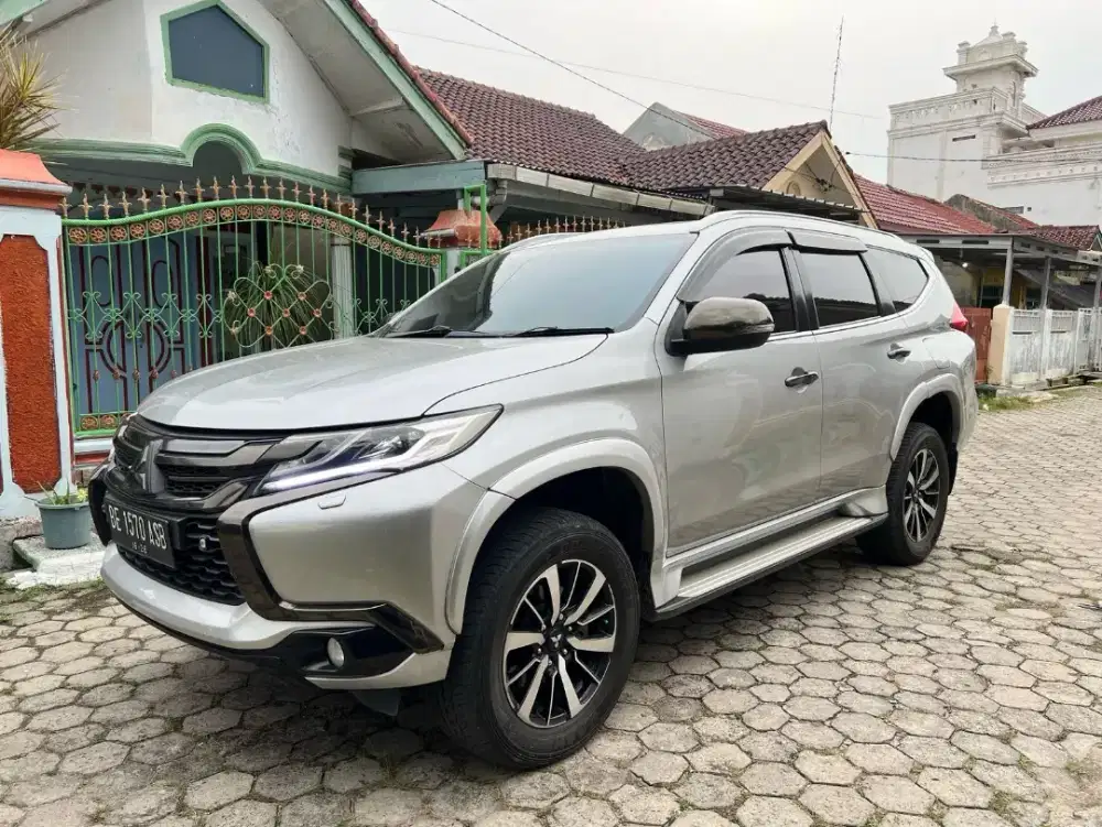 PAJERO SPORT DAKAR 4x2 AT