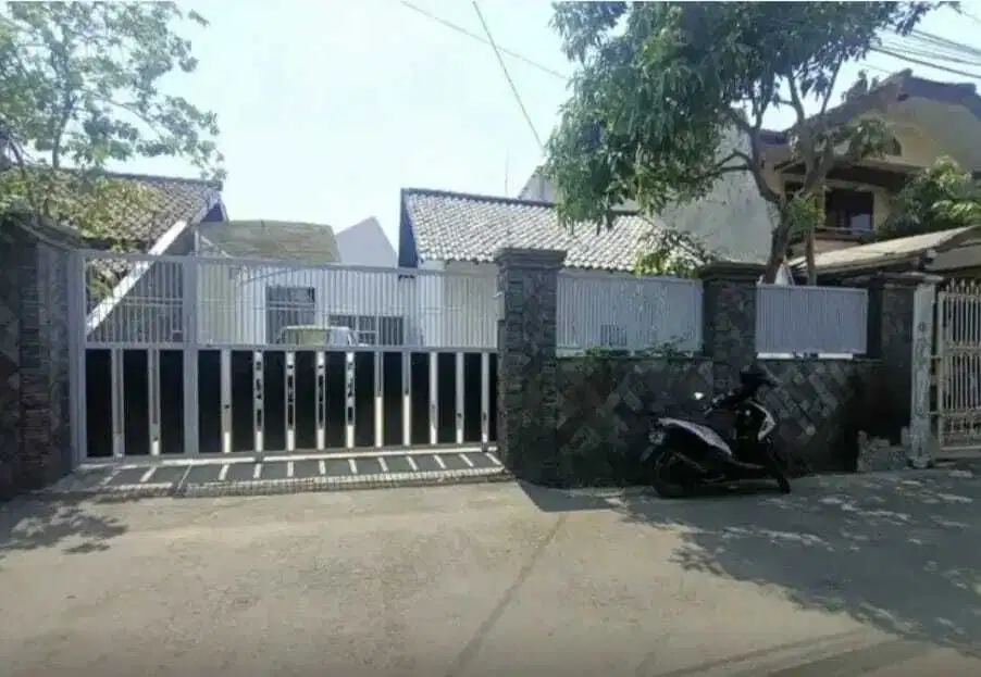 Rumah tengah kota di Ciateul Sawah Kurung dkt Bkr Buah batu