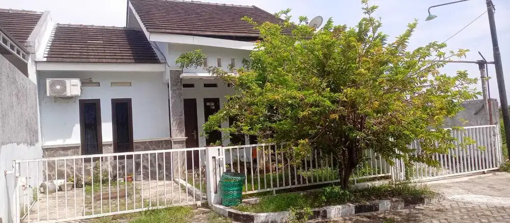 Rumah Cluster dekat TVRI Pcgading di Griya Bukit Pesona, Batursari