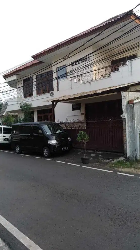 Rumah dijual deket Jl Proklamasi Menteng