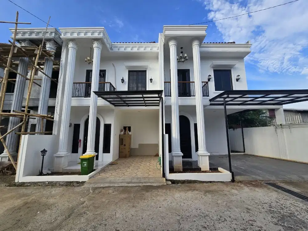 Rumah Mewah Pondok Bambu Duren Sawit Mengusung Gaya Eropa